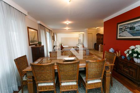 Apartamento à venda com 261m², 4 quartos e 4 vagassala 