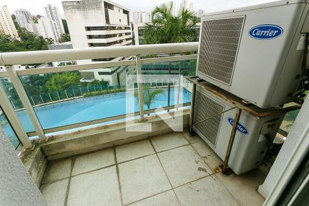 Apartamento à venda com 261m², 4 quartos e 4 vagasVaranda