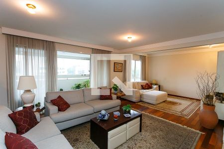 Apartamento à venda com 261m², 4 quartos e 4 vagassala 