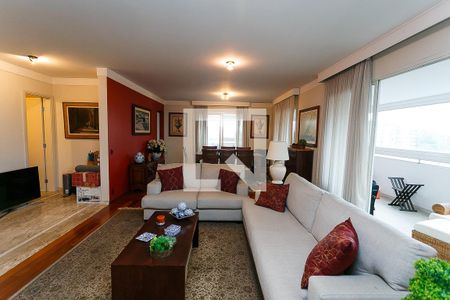 Apartamento à venda com 261m², 4 quartos e 4 vagassala 