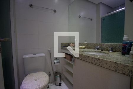 Apartamento à venda com 210m², 3 quartos e 2 vagas Apartamento à venda com 210m², 3 quartos e 2 vagasBanheiro da Suíte 2