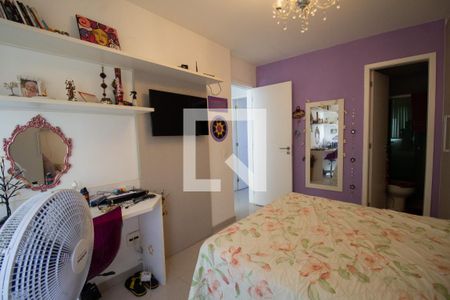 Apartamento à venda com 210m², 3 quartos e 2 vagas Apartamento à venda com 210m², 3 quartos e 2 vagasSuíte 1