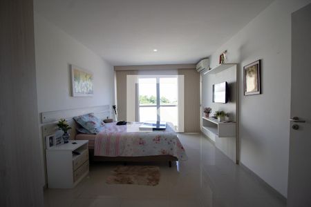 Apartamento à venda com 210m², 3 quartos e 2 vagas Apartamento à venda com 210m², 3 quartos e 2 vagasSuíte 3