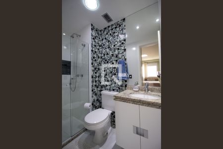 Apartamento à venda com 147m², 3 quartos e 2 vagasBanheiro da Suíte 1