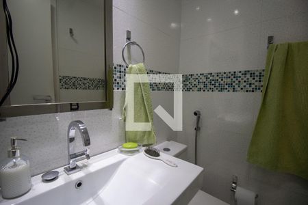 Apartamento à venda com 147m², 3 quartos e 2 vagasBanheiro da Suíte 2 e Cobertura