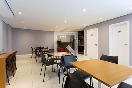 Apartamento à venda com 36m², 1 quarto e sem vaga Apartamento à venda com 36m², 1 quarto e sem vagaÁrea comum - Salão de festas