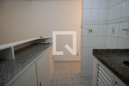 Cozinha de apartamento para alugar com 1 quarto, 36m² em Copacabana, Rio de Janeiro