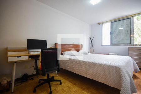 Apartamento à venda com 180m², 4 quartos e 4 vagasSuíte 