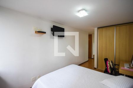 Apartamento à venda com 180m², 4 quartos e 4 vagasSuíte 
