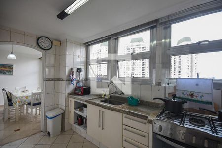 Apartamento à venda com 180m², 4 quartos e 4 vagasCozinha