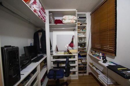 Apartamento à venda com 108m², 3 quartos e 2 vagasQuarto 2