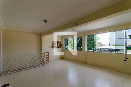 Casa à venda com 360m², 7 quartos e 2 vagasCasa 2 Varanda Sala