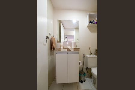 Apartamento à venda com 54m², 2 quartos e 1 vaga Apartamento à venda com 54m², 2 quartos e 1 vagaBanheiro Corredor