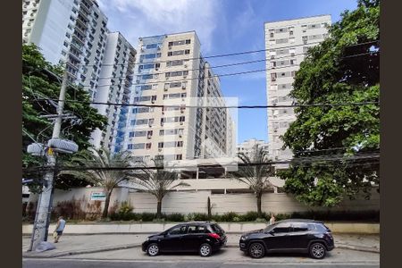 Apartamento à venda com 54m², 2 quartos e 1 vaga Apartamento à venda com 54m², 2 quartos e 1 vagaFachada e portaria