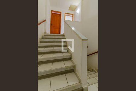 Apartamento para alugar com 80m², 3 quartos e 1 vagaEscada