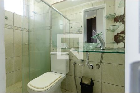 Banheiro da Suíte de apartamento para alugar com 3 quartos, 80m² em Boca do Rio, Salvador