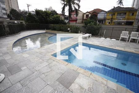 Apartamento à venda com 63m², 2 quartos e 2 vagas Apartamento à venda com 63m², 2 quartos e 2 vagasÁrea comum - Piscina