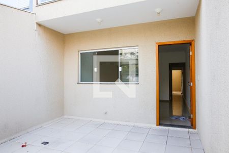 Casa à venda com 120m², 3 quartos e 1 vagaGaragem