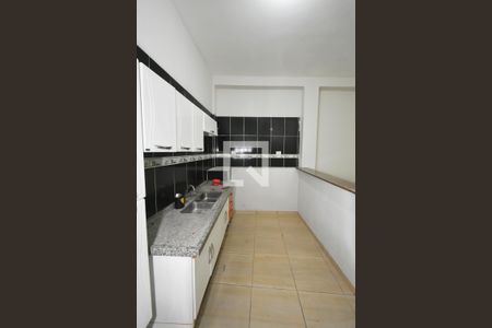 Casa para alugar com 90m², 3 quartos e 1 vaga Casa para alugar com 90m², 3 quartos e 1 vagaCozinha