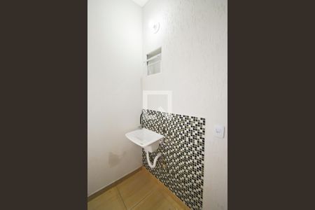 Casa para alugar com 90m², 3 quartos e 1 vaga Casa para alugar com 90m², 3 quartos e 1 vagaLavanderia