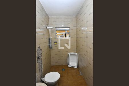 Casa para alugar com 210m², 3 quartos e 3 vagasBanheiro 2