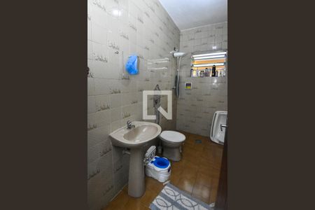 Casa para alugar com 210m², 3 quartos e 3 vagasBanheiro 2