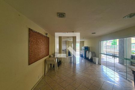 Apartamento à venda com 54m², 2 quartos e 1 vaga Apartamento à venda com 54m², 2 quartos e 1 vagaÁrea comum - Salão de festas