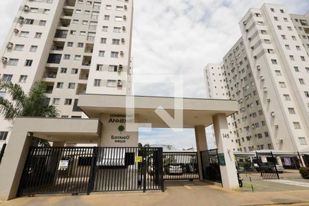 Apartamento à venda com 54m², 2 quartos e 1 vaga Apartamento à venda com 54m², 2 quartos e 1 vagaFachada e portaria