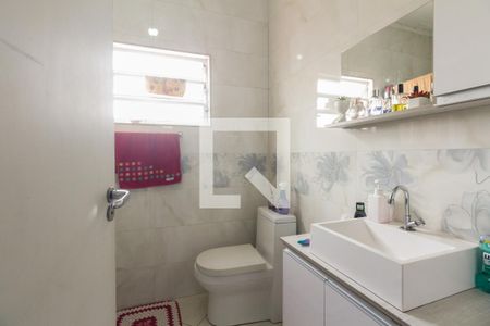 Casa à venda com 160m², 4 quartos e 5 vagas Casa à venda com 160m², 4 quartos e 5 vagasBanheiro Suíte