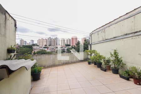 Casa à venda com 160m², 4 quartos e 5 vagas Casa à venda com 160m², 4 quartos e 5 vagasQuintal