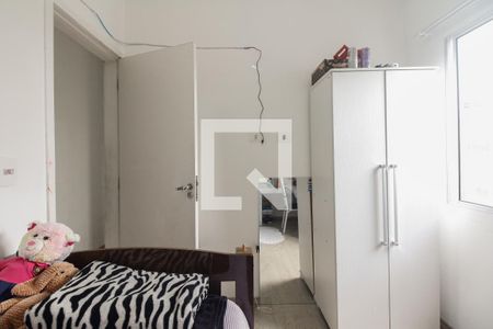 Casa à venda com 160m², 4 quartos e 5 vagas Casa à venda com 160m², 4 quartos e 5 vagasQuarto 2