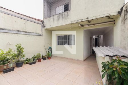 Casa à venda com 160m², 4 quartos e 5 vagas Casa à venda com 160m², 4 quartos e 5 vagasQuintal