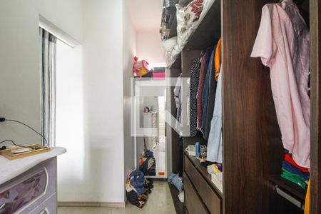 Casa à venda com 160m², 4 quartos e 5 vagas Casa à venda com 160m², 4 quartos e 5 vagasCloset Suíte