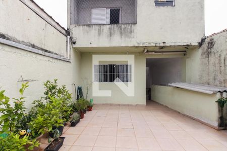 Casa à venda com 160m², 4 quartos e 5 vagas Casa à venda com 160m², 4 quartos e 5 vagasQuintal