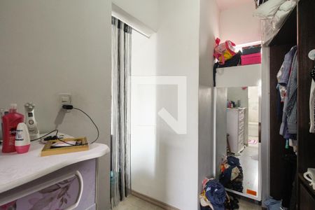 Casa à venda com 160m², 4 quartos e 5 vagas Casa à venda com 160m², 4 quartos e 5 vagasCloset Suíte