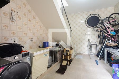 Casa à venda com 160m², 4 quartos e 5 vagas Casa à venda com 160m², 4 quartos e 5 vagasÁrea de Serviço