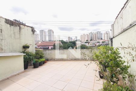Casa à venda com 160m², 4 quartos e 5 vagas Casa à venda com 160m², 4 quartos e 5 vagasQuintal