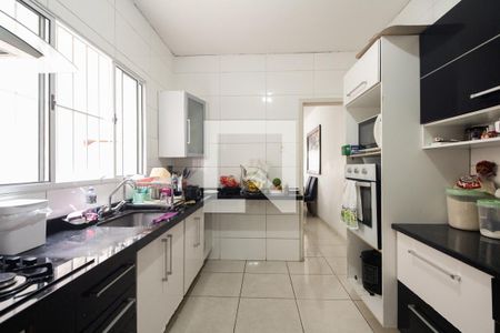 Casa à venda com 160m², 4 quartos e 5 vagas Casa à venda com 160m², 4 quartos e 5 vagasCozinha