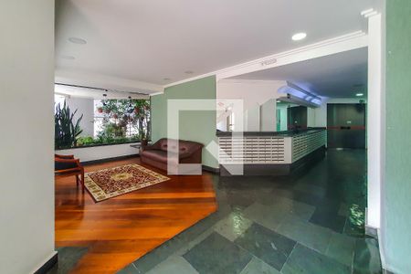 Apartamento à venda com 44m², 1 quarto e 1 vaga Apartamento à venda com 44m², 1 quarto e 1 vagaHall