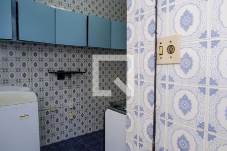 Apartamento para alugar com 70m², 3 quartos e 1 vagaÁrea de Serviço