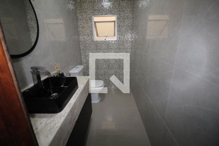 Casa à venda com 250m², 3 quartos e 2 vagasBanheiro 1