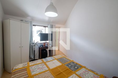 Casa à venda com 280m², 3 quartos e 2 vagas Casa à venda com 280m², 3 quartos e 2 vagasQuarto 2