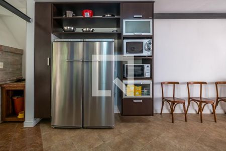 Casa à venda com 280m², 3 quartos e 2 vagas Casa à venda com 280m², 3 quartos e 2 vagasCozinha