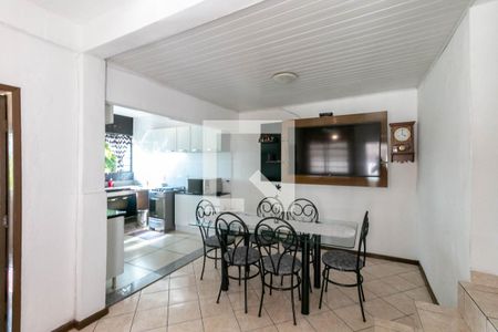 Sala de casa para alugar com 4 quartos, 130m² em Nova Cintra, Belo Horizonte
