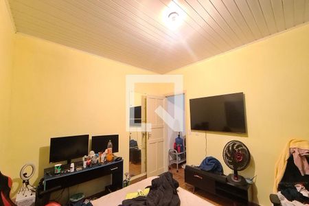 Casa à venda com 212m², 5 quartos e 3 vagasQuarto 2