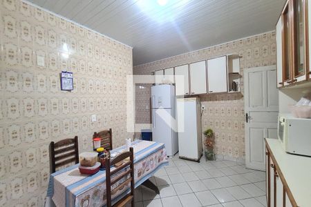 Casa à venda com 212m², 5 quartos e 3 vagasCozinha