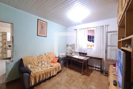 Sala de casa à venda com 5 quartos, 212m² em Vila Carrao, São Paulo