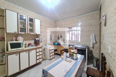 Casa à venda com 212m², 5 quartos e 3 vagasCozinha