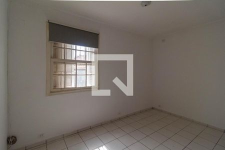 Quarto 2 de casa para alugar com 2 quartos, 60m² em Vila Monumento, São Paulo