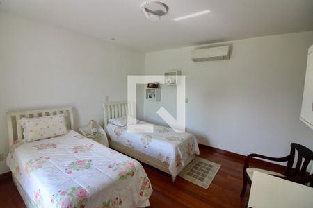 Casa à venda com 560m², 7 quartos e sem vagaSuíte 2